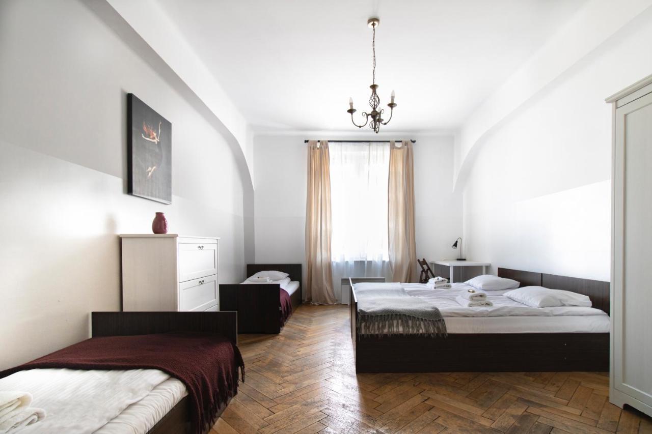 Spacious Apartments Zyblikiewicza Street Krakkó Kültér fotó